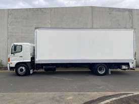 Hino FG Ranger 9 Pantech Truck - picture0' - Click to enlarge