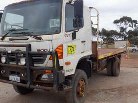 Hino 2011 1322 Tray Back Truck - picture0' - Click to enlarge