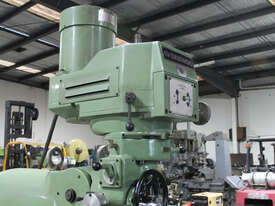 Daewoo R8 Turret Mill - picture0' - Click to enlarge