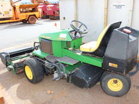 John Deere 2653A Lawnmower - picture2' - Click to enlarge