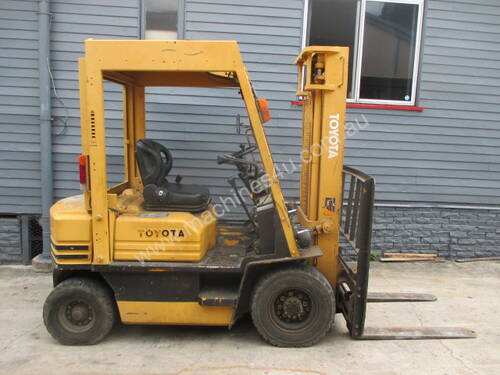 Toyota 2 ton Petrol Cheap Used Forklift #1579