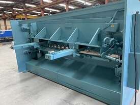 Used Kingsland 12 x 3100mm Guillotine - picture0' - Click to enlarge