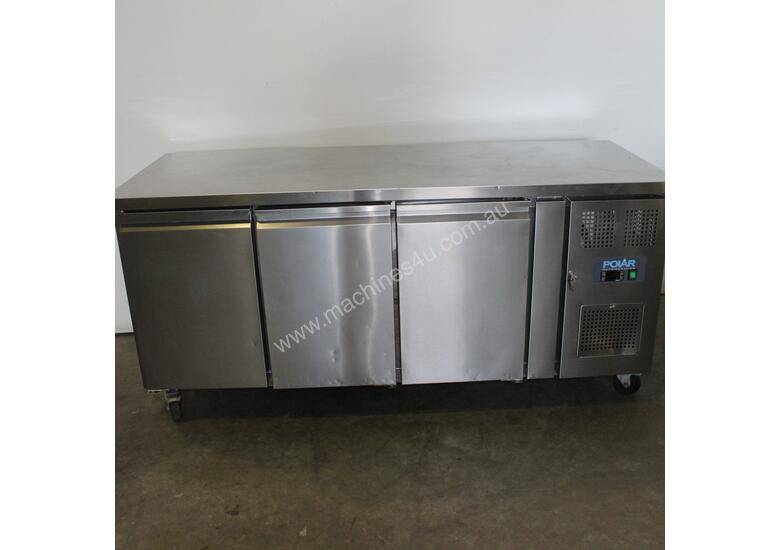 caption Polar G597-A Undercounter Fridge