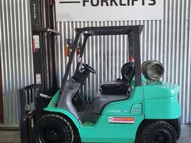 Mitsubishi 3T Dual Fuel Forklift - Hire - picture0' - Click to enlarge