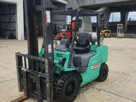 Mitsubishi 3T Dual Fuel Forklift - Hire - picture1' - Click to enlarge