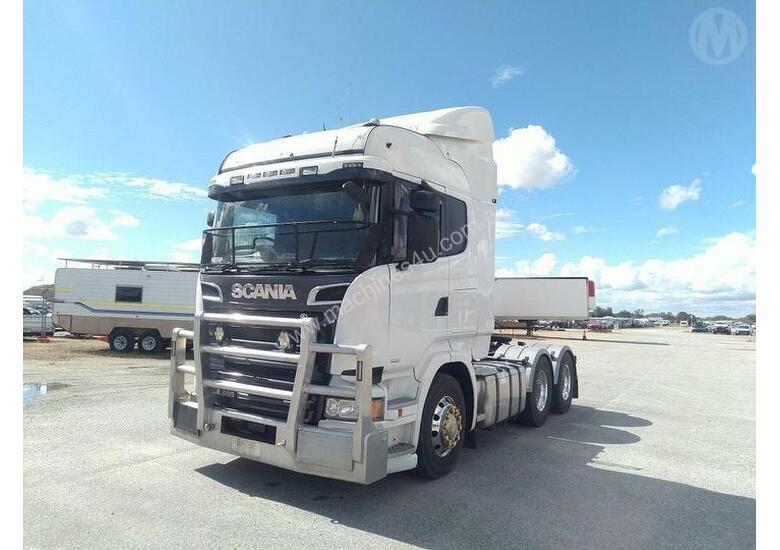 caption Scania R 560