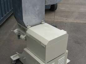 Industrial Plastic Granulator 5HP - picture0' - Click to enlarge