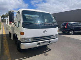 Toyota DYNA 300 Tray Truck - picture2' - Click to enlarge
