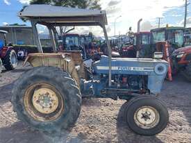 Ford 4100 tractor - picture2' - Click to enlarge