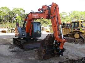 Hitachi ZX135 - picture0' - Click to enlarge