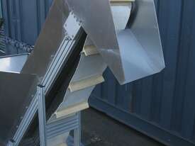 Hopper Elevator Incline Belt Conveyor - 1.3m high - picture1' - Click to enlarge