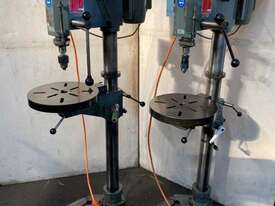 Parken 226-B8 Pedestal Drill, 32mm capacity - picture0' - Click to enlarge