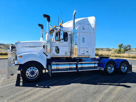 Western Star 4964FXT Primemover Truck - picture1' - Click to enlarge