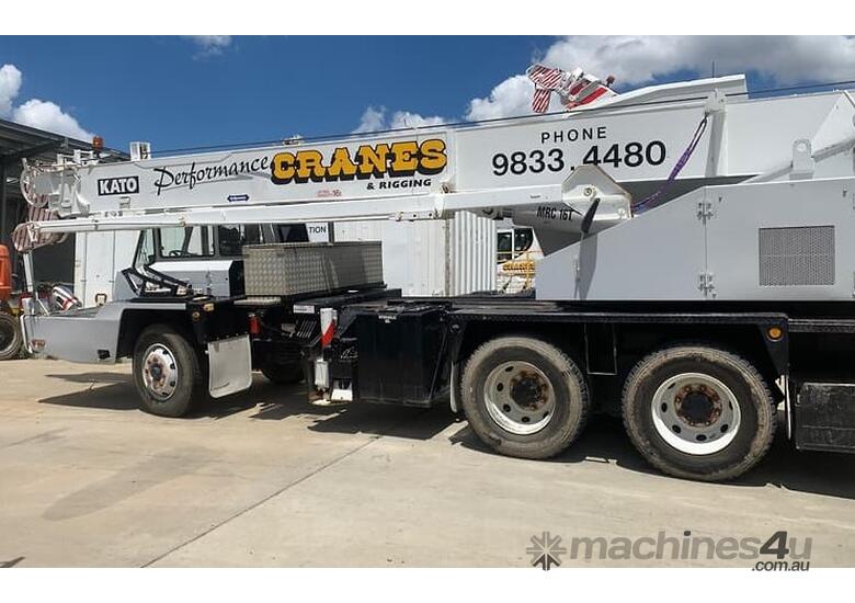 caption 1990 Kato Hydraulic Truck Crane