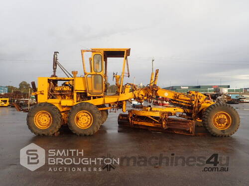 AVELING BARFORD S400 MOTOR GRADER