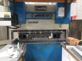 GUIFIL Synchro Pressbrake 2m 35T - picture0' - Click to enlarge