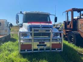 International 7600 - picture0' - Click to enlarge