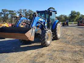 Used New Holland 5.100 Tractor - picture2' - Click to enlarge