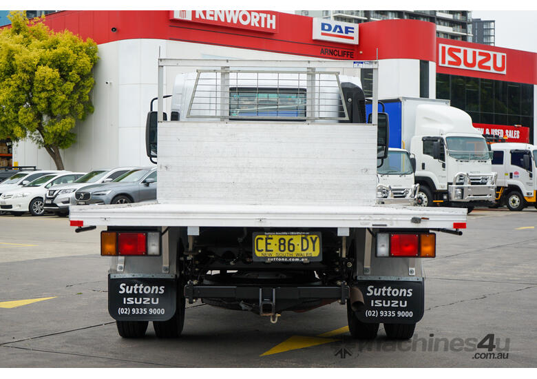 Buy Used 2015 Isuzu 2015 Isuzu NPR 200 MWB AMT Table Top Tray Truck