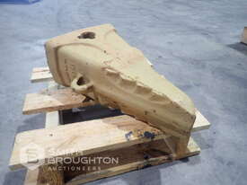 PALLET COMPRISING OF RIPPER TEETH - picture0' - Click to enlarge