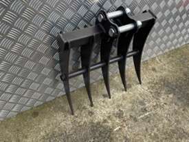 Rake to Suit 1.5 to 2.5 Ton Excavator - picture2' - Click to enlarge