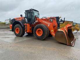 2017 HITACHI ZW310-5B - picture1' - Click to enlarge