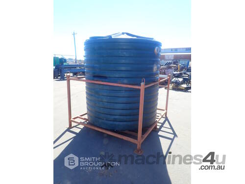 WEST COAST POLY 4,500 LITRE POLY WATER TANK IN FRAME