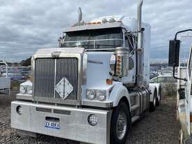 Western Star 4800 FXB - picture2' - Click to enlarge