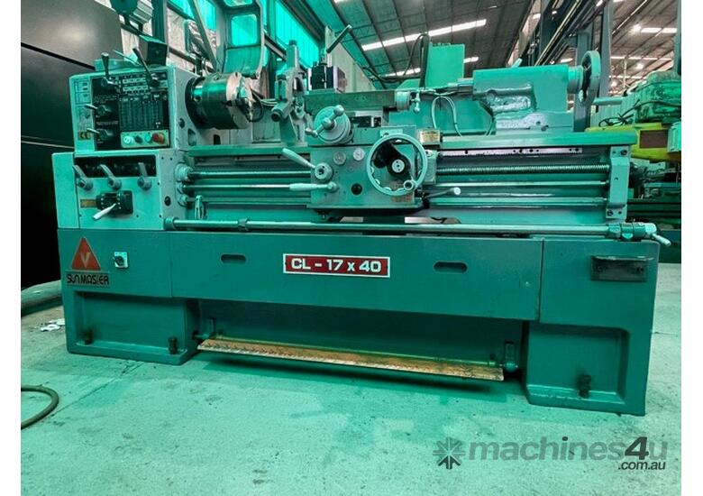 Used Sunmaster Sunmaster Toolroom lathe Excellent condition Engine