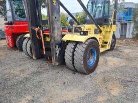 Hyster H22XM-12EC Empty Container Handler - picture1' - Click to enlarge