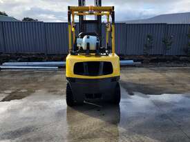 Hyster Forklift 3T 5m lift height  - picture2' - Click to enlarge