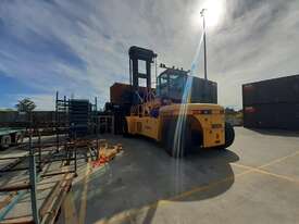 40t Omega Dedicated Container Handler - 20/40 with Half Height Gantry - picture1' - Click to enlarge