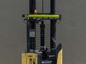 2.0T Hyster N45ZR Battery Electric Reach Stand Up - picture2' - Click to enlarge