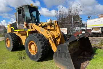 Loader CASE 721B 1998 7333 hours 136HP SN1359 1AJH646 Loader CASE 721B 1998 7333 hours 136HP SN1359 1AJH646