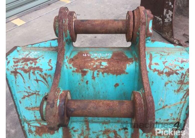 Used 880mm Digging Bucket Excavator Bucket in , Listed on Machines4u