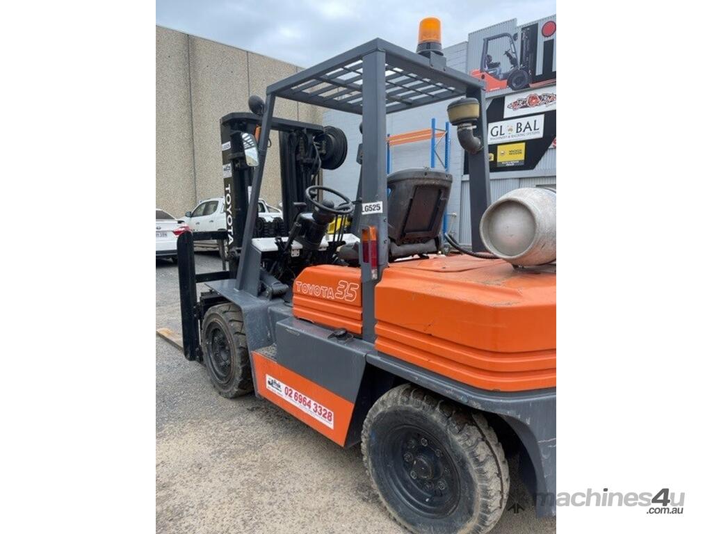 Used Toyota Material Handling Australia 02 5FG35 Counterbalance