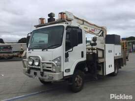 2013 Isuzu NPS300 - picture0' - Click to enlarge