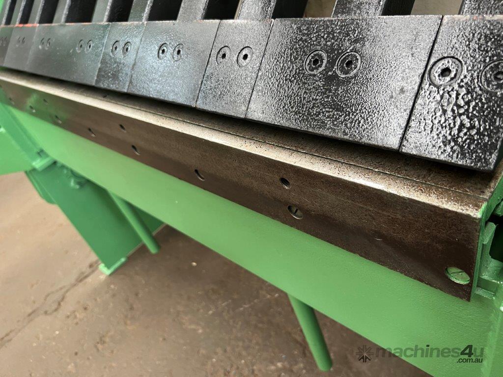 Used hyclass Hyclass 1220mm x 2mm manual pan brake Pan Brakes & Folders