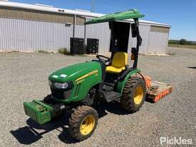 2016 John Deere 2025R - picture0' - Click to enlarge