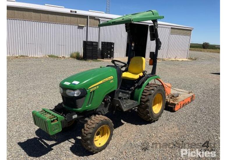 Used John Deere 2025R 4WD Tractors 079hp in , Listed on Machines4u