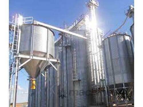 ALVAN BLANCH - Grain Silos - Flat bottom silos supplied by PRADO silos. 