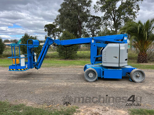 Genie Z35/22 Boom Lift Access & Height Safety