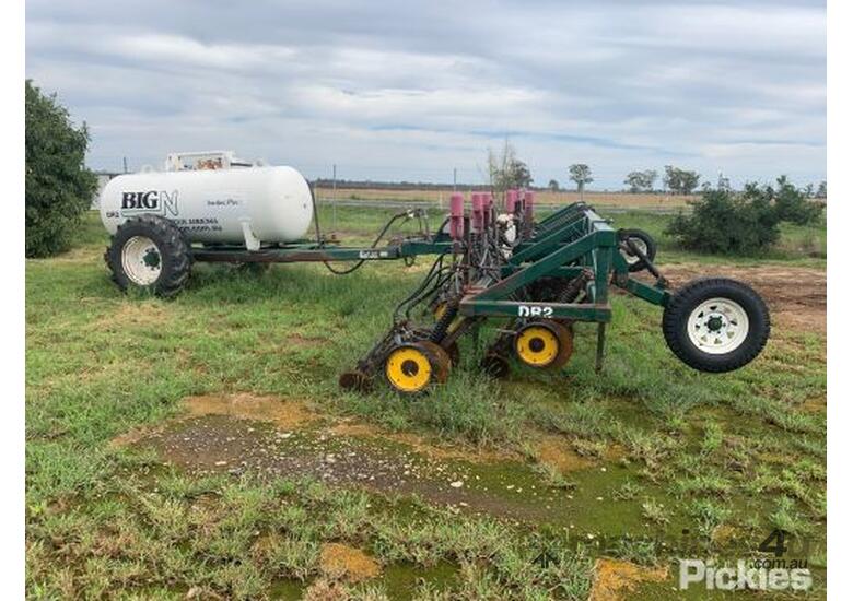 Used 2007 Excel Stubble Warrior Deep Till Fertiliser Cultivator 8m Width Tow behind Gas Cart 3