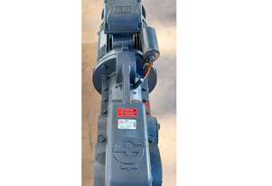 LLOYDS DEALS - 2013 15 kw Wirtgen Reduction Drive Rpm : 42 Ratio : 34 : 1 Typ 74141