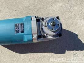 Unused Makita GA7060 180mm Angle Grinder - picture2' - Click to enlarge