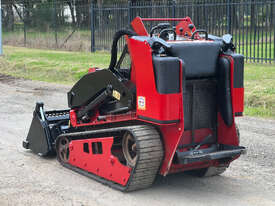 Toro TX1000 Skid Steer Loader - picture0' - Click to enlarge