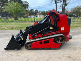 Toro TX1000 Skid Steer Loader - picture1' - Click to enlarge