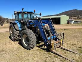 New Holland TM175 Tractor / - picture0' - Click to enlarge