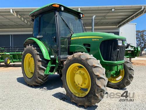 John Deere 5085M MFWD