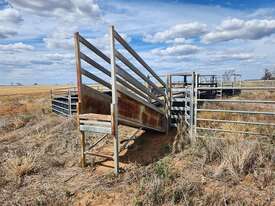 Portable Steel Cattle Yards - picture0' - Click to enlarge